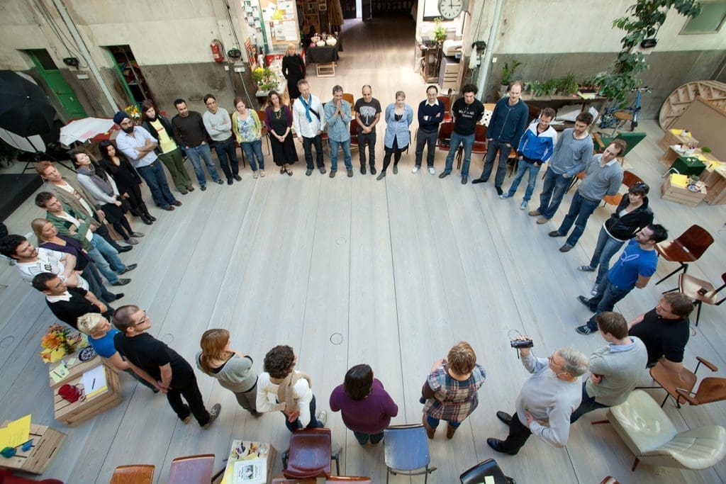 La cultura colaborativa de Impact Hub como red de makers en la sostenibilidad.