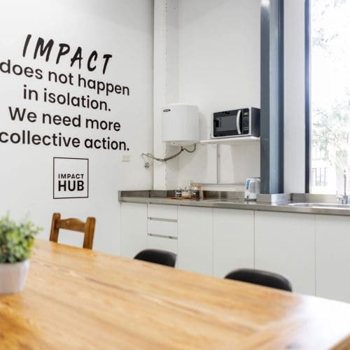 La Cocina del Cowork de Impact Hub Buenos Aires en el Parque Austral de Pilar